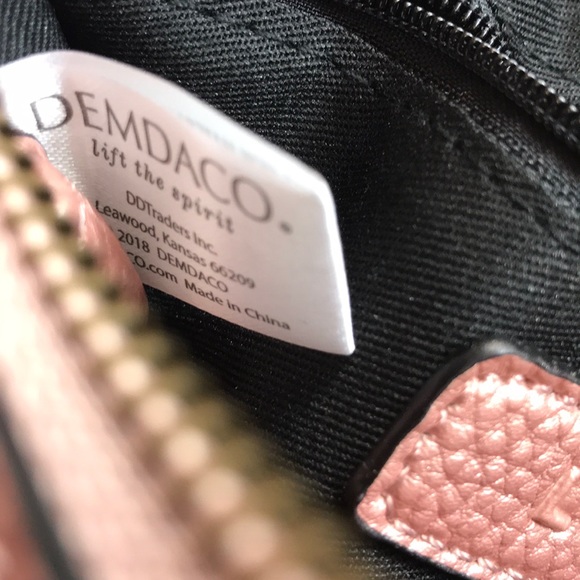 Demdaco Metallic Rose 6” Wristlet - Picture 9 of 10